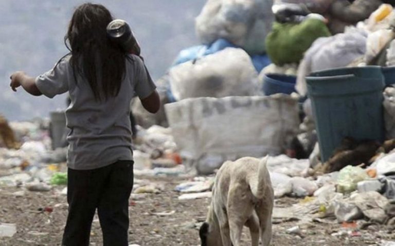 Según la UCA, la pobreza trepó a 43,1% este año y alcanza a más de 17 millones de personas