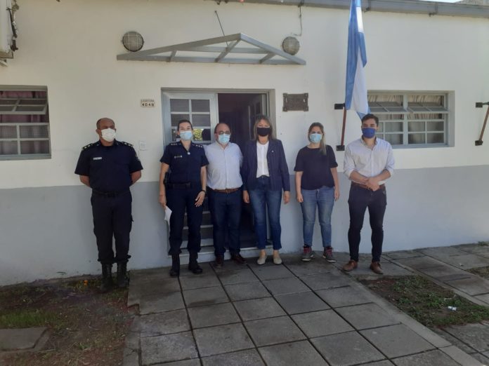 salomon visita comisaria mujer