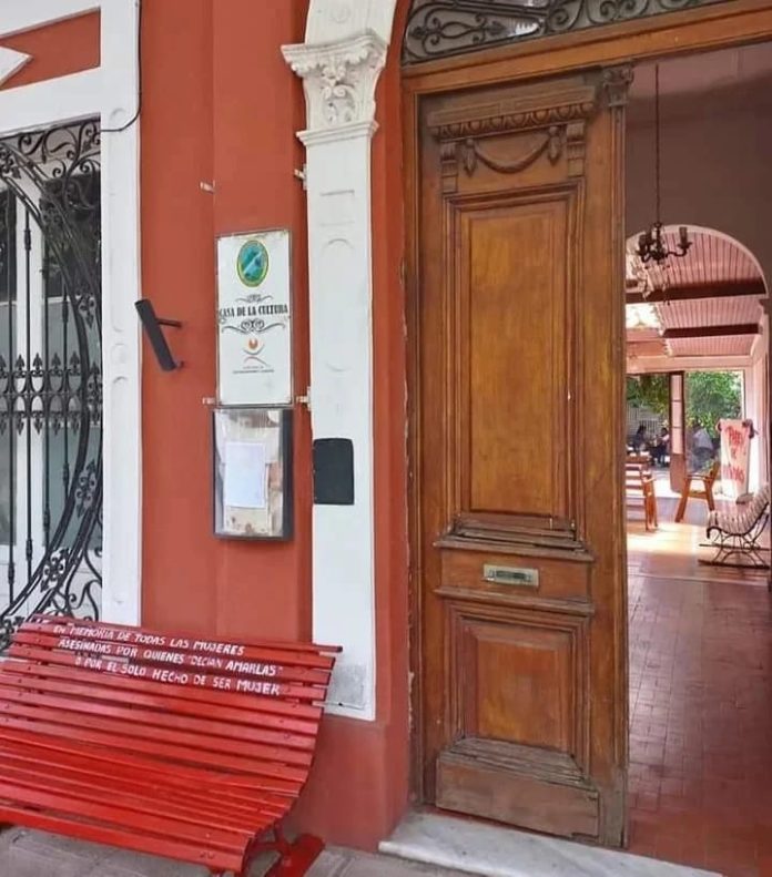 banco rojo