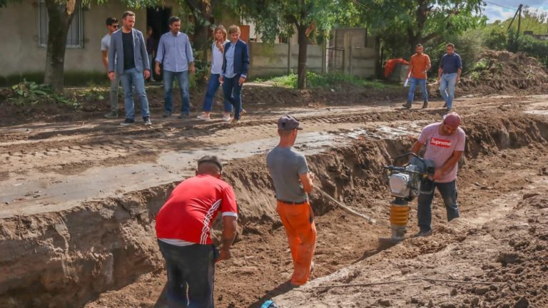 Ralinqueo y funcionarios recorrieron las obras de infraestructura