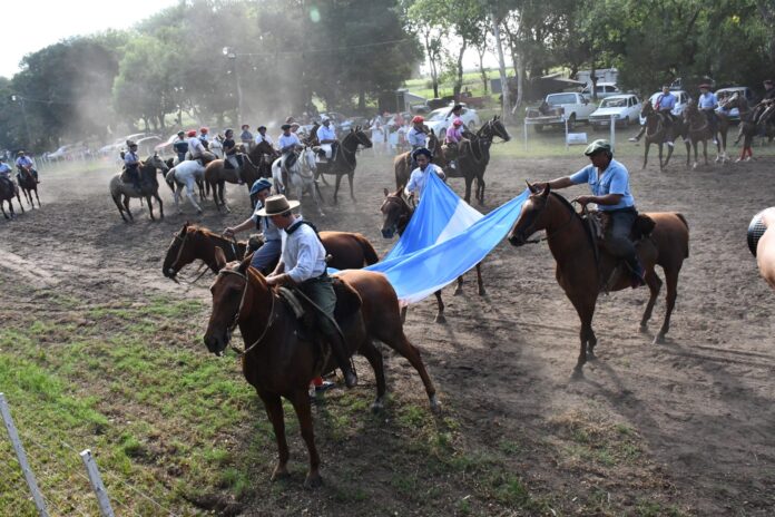 fiesta nocturna polvaredas