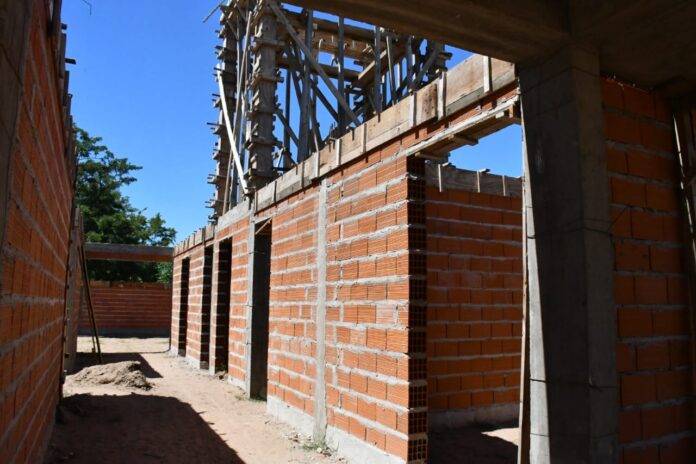 edificio secundaria del carril