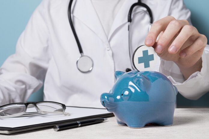 medico-vista-frontal-elemento-medico