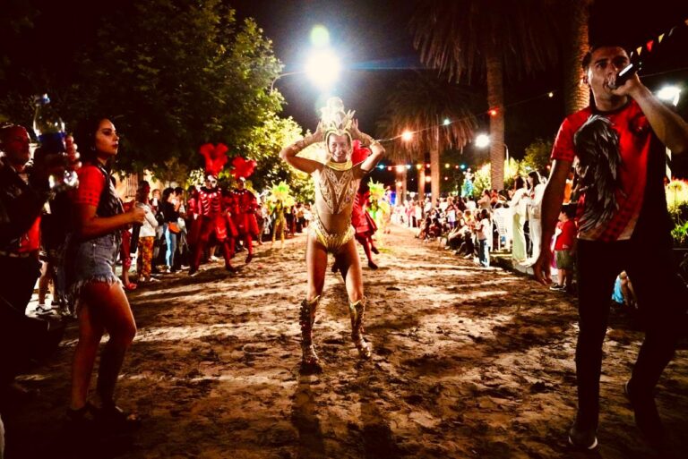 El carnaval también llegó a Ernestina