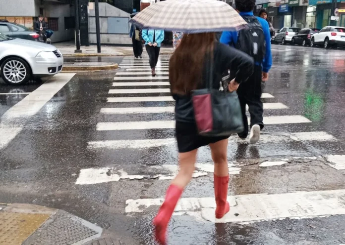 lluvia-botas-mediana