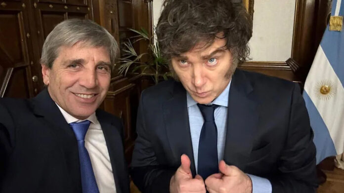Caputo y Javier Milei