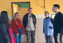 Avanzan trabajos de mejoras en establecimientos educativos