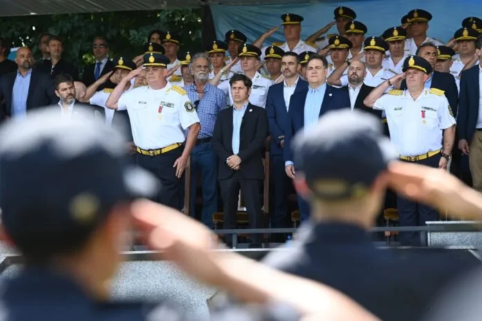 el-gobernador-axel-kicillof-el-acto-los-203-anos-la-policia-bonaerense-gobernacion