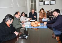 Salomón firmó el contrato para finalizar la obra de apertura de la Avenida Moreno