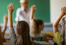 Las familias con deudas y cuotas impagas podrán conservar los vouchers educativos