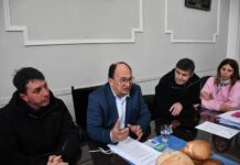 Salomón firmó el contrato para la continuidad de la obra de la avenida Frocham