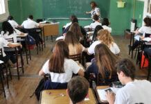 La Provincia extendió un programa de apoyo para alumnos que ingresan a la secundaria