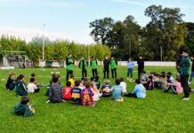 Enfocado en el deporte y la salud infantil, “25 Fútbol Camp” hizo escala en Pedernales