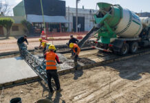 Sigue la pavimentación de avenida Frocham